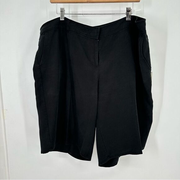 Eileen Fisher Size XL Black 100% Tencel Bermuda Shorts - Picture 1 of 6